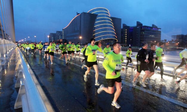 Samsung night runners brave the storm