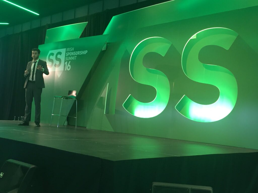 CcEhPpoWEAEJqDC.jpg-large