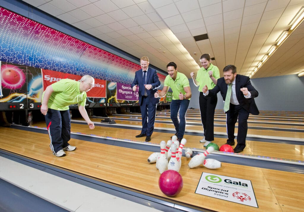 Pictured L-R Special Olympics bowling athlete, Brendan Kerley from Dundalk, Co. Louth; CEO of Gala Retail, Gary Desmond; Former Rugby International and Special Olympics board member, David Wallace and Special Olympics bowling athlete, Deirdre Nevin from Dunshaughlin, Co. Meath with CEO of Special Olympics Ireland, Matt English Pic: Marc O'Sullivan