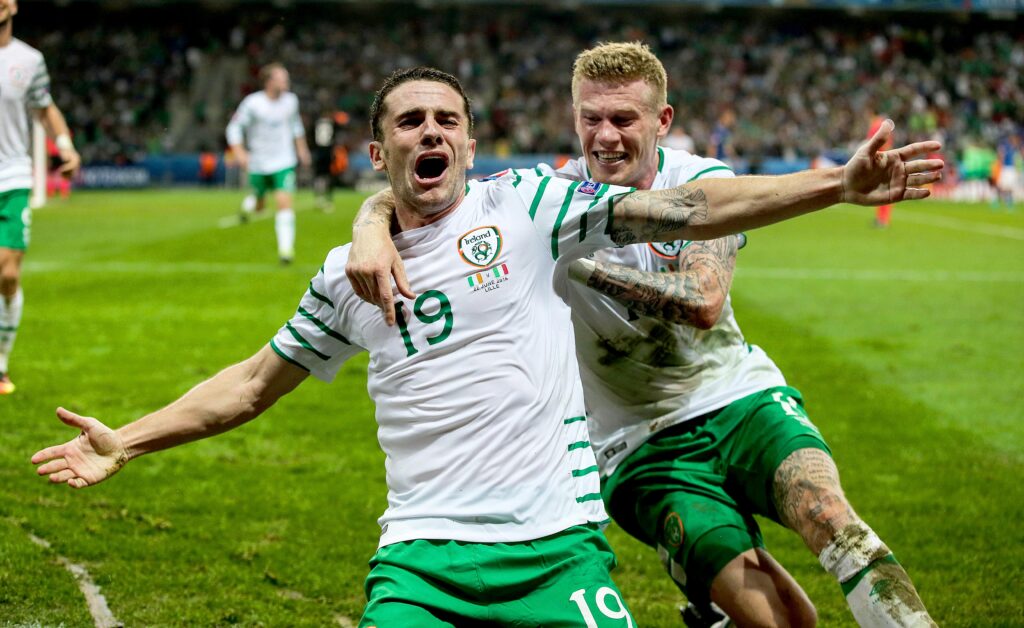 Robbie Brady celebrates scoring his sides first goal 22/6/2016