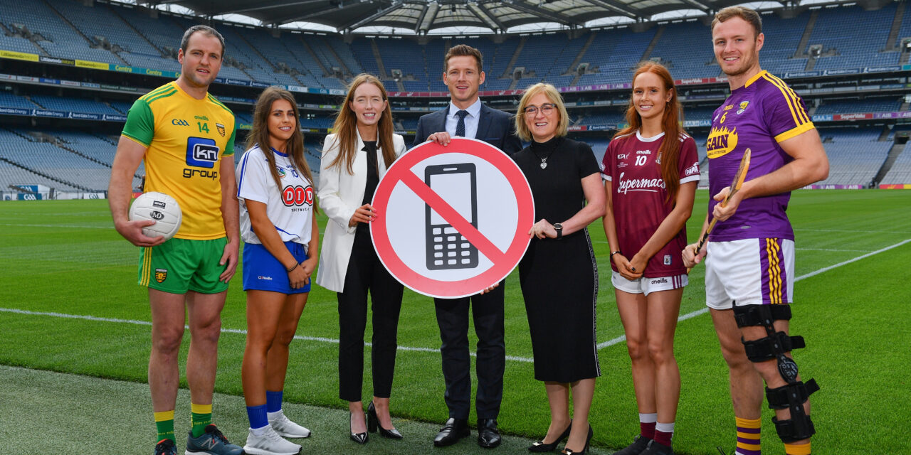 Gaelic Players Promoting Road Safety