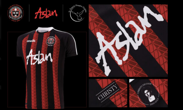 Aslan Bohs Shirt Raises €130,000 for Hospice